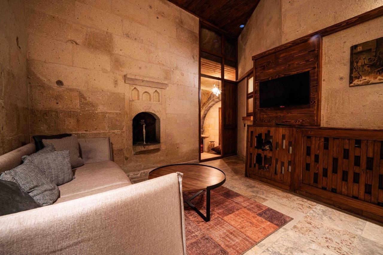 Alice In Cappadocia Hotel Ючхисар Екстериор снимка